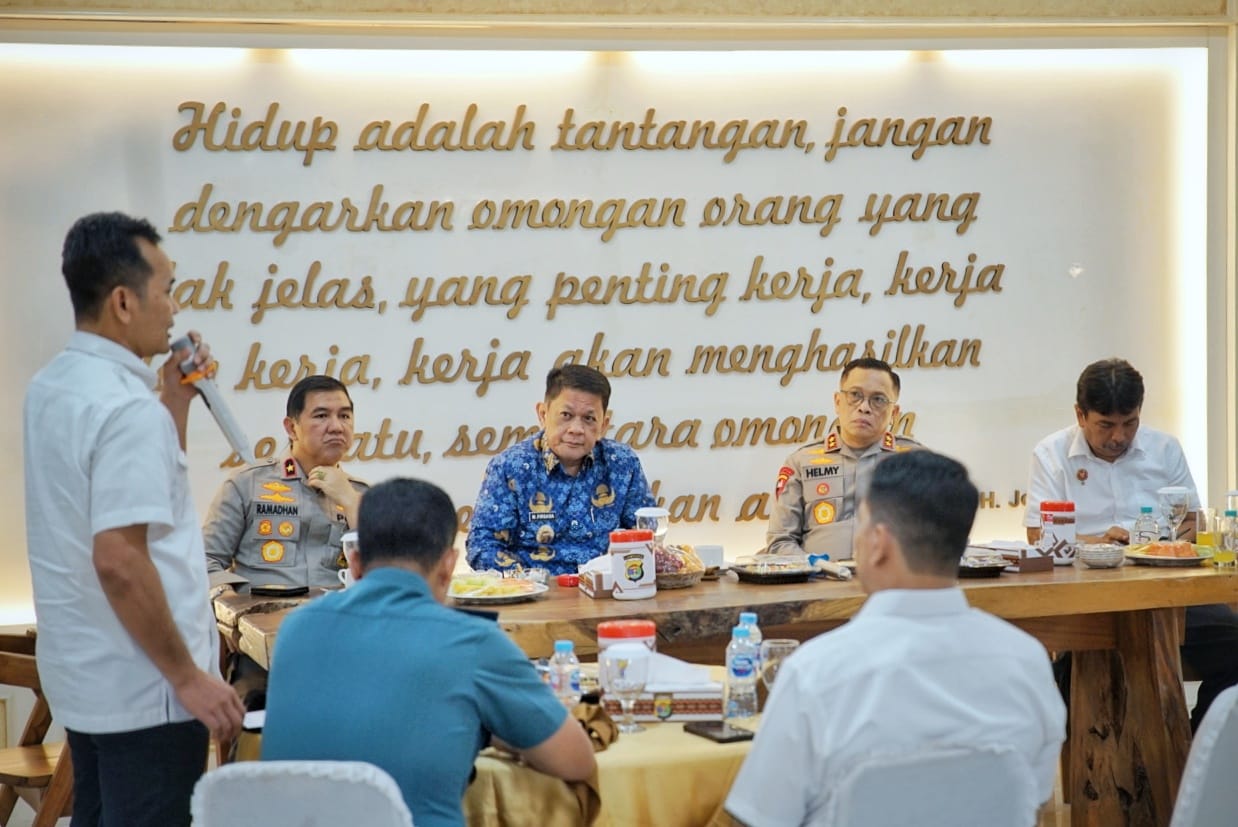 Read more about the article Pj. Sekdaprov Firsada Ikuti Rakor Bidang Polkam yang dipimpin Wamen Koordinator Bidang Politik, Hukum, dan Keamanan Lodewijk Freidrich Paulus