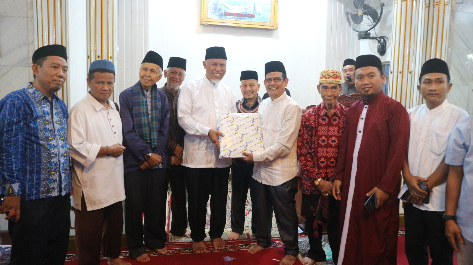 Read more about the article Gubernur Sumatera Barat Sampaikan Khutbah Sholat Jumat dan  Imam di Masjid Taqwa Bandar Lampung