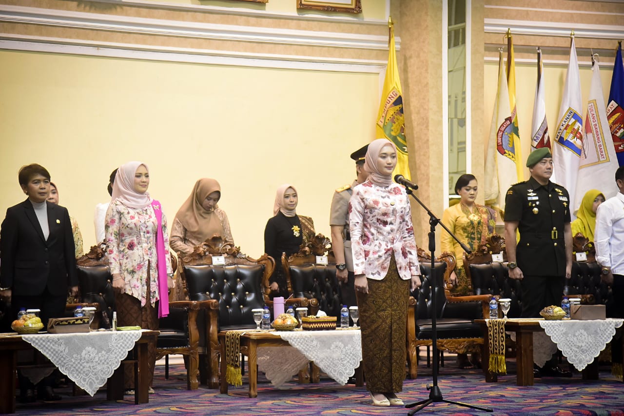Read more about the article Wagub Jihan Nurlela Kobarkan Semangat Persatuan Membangun Lampung dalam Upacara Peringatan Hari Kartini Tahun 2025