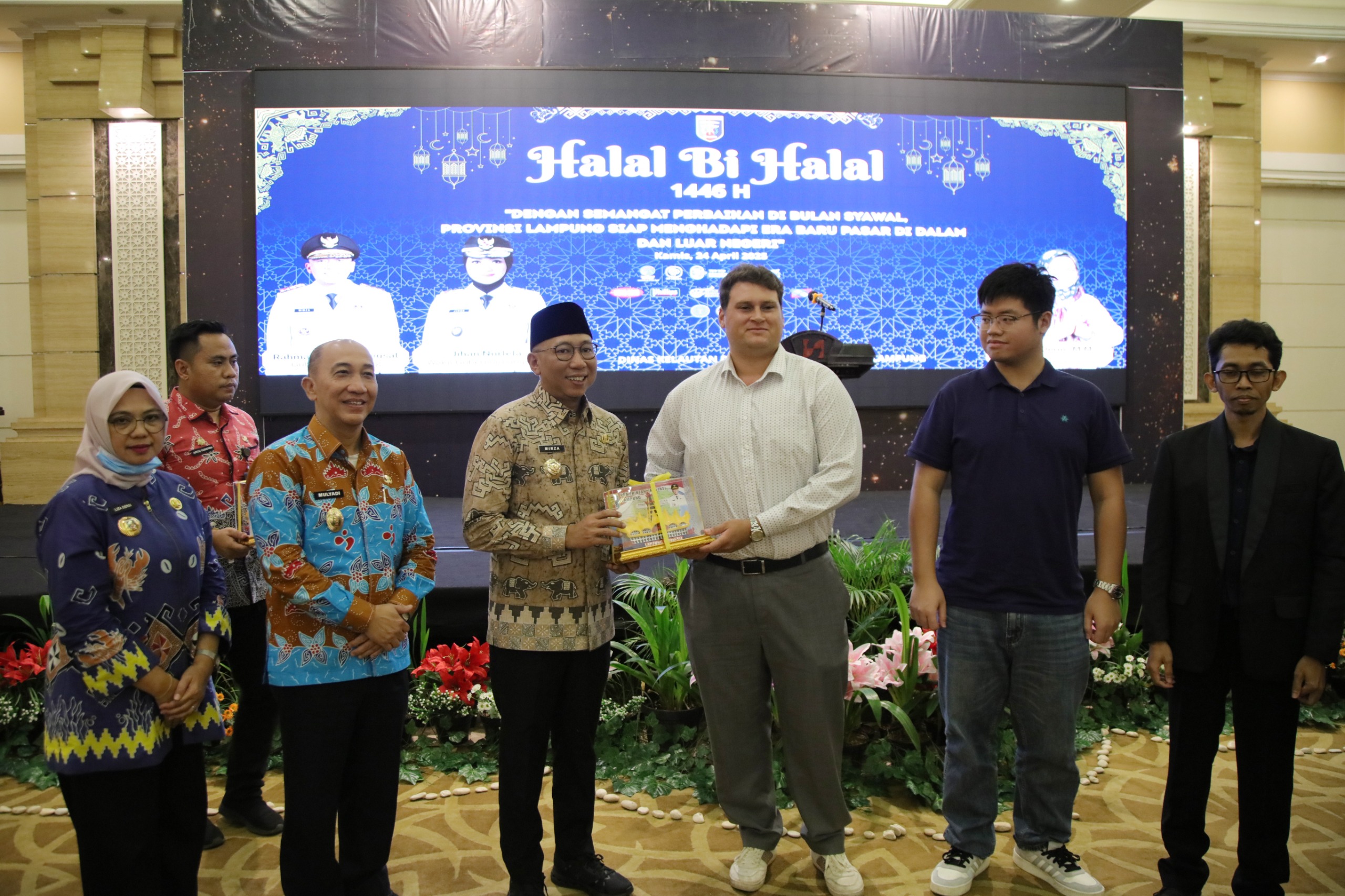 Read more about the article Gubernur Lampung Ajak Pelaku Usaha Bangun Kembali Kejayaan Udang dan Rajungan