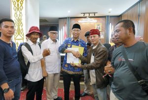 Read more about the article Gubernur Mirza Tetapkan Harga Ubi Kayu Rp1.350/Kg, Sementara Menunggu Isyarat Pemerintah Pusat tentang Penetapan Standar Harga secara Nasional