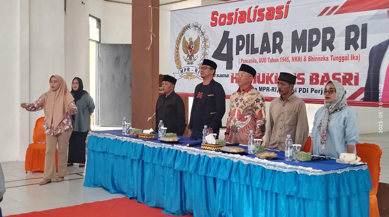 Read more about the article Muklis Basri Bawa Empat Pilar ke Teluk Pandan, Warga Sambut dan Penuh Harap