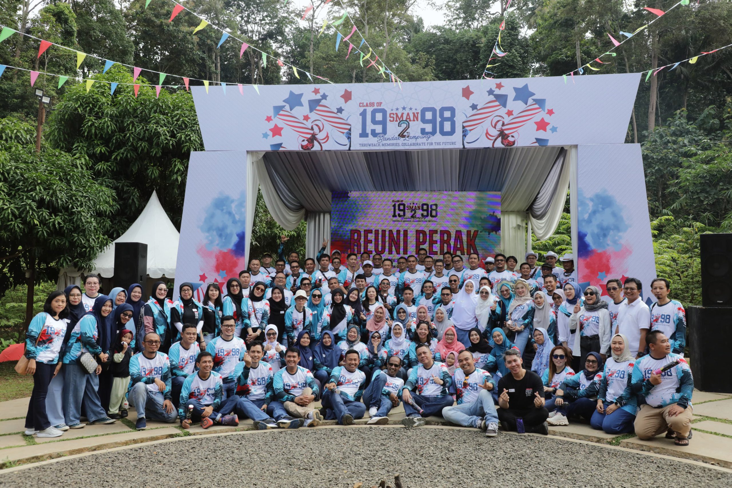 Read more about the article Reuni Perak SMAN 2 Bandarlampung 1998, Momentum Alumni Kolaborasi untuk Membangun Lampung