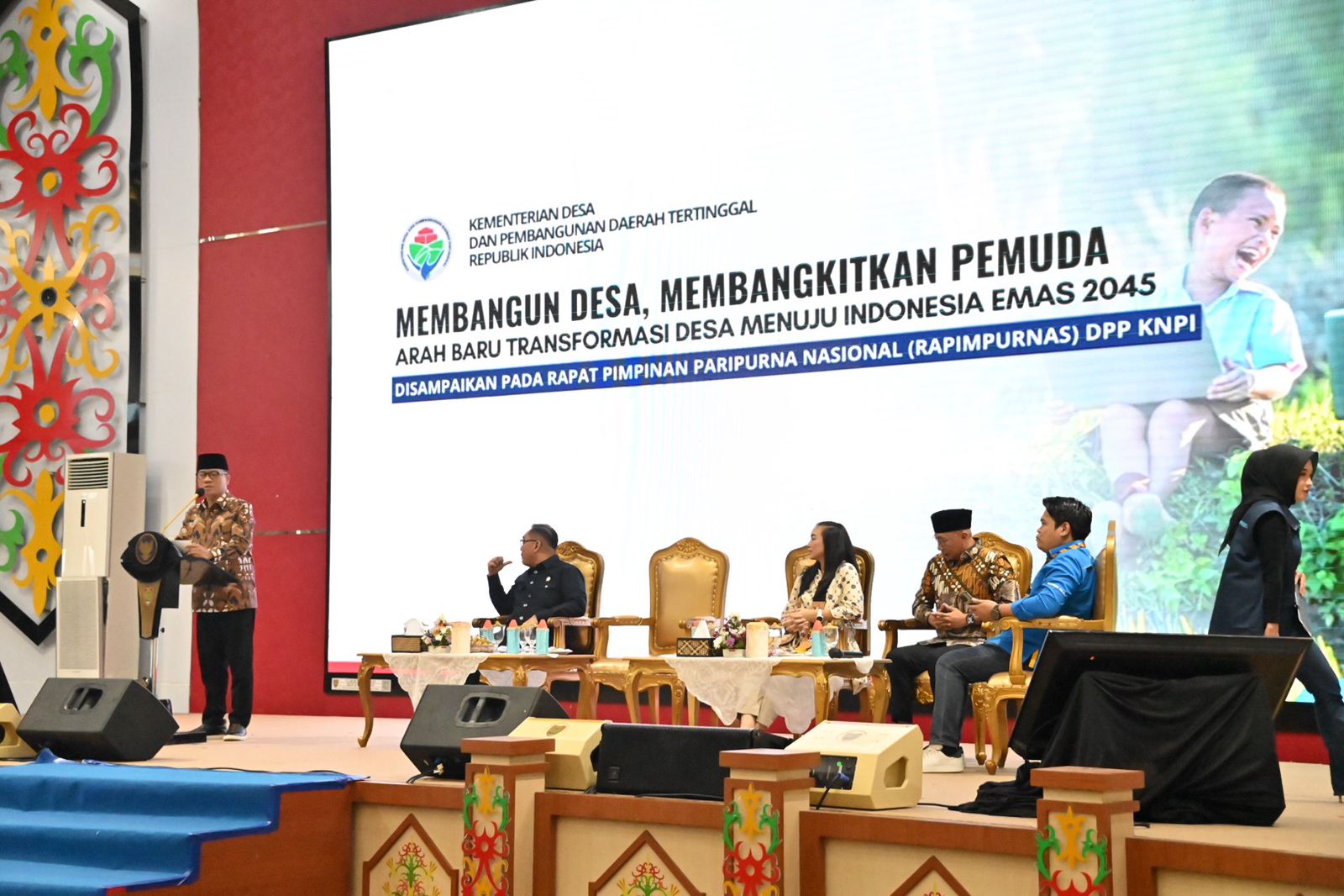 Read more about the article Gubernur Mirza Jadi Narasumber Sarasehan Pemuda Indonesia dalam Rapimpurnas DPP KNPI di Palangkaraya, Paparkan Upaya Pemprov Lampung Genjot UMKM dan Transformasi Digital Hadapi Tantangan Global