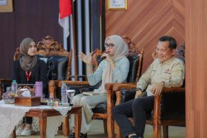 Read more about the article Diskusi Publik Kegiatan Latihan Kepemimpinan Manajemen Mahasiswa – School of Kastrad Bahas Pemerataan Tenaga Kesehatan di Indonesia
