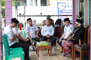 Read more about the article Pemprov Lampung Sampaikan Belasungkawa kepada Keluarga Almarhum Yuriansyah, Pegawai Honor Pemkot Bandarlampung yang Jadi Korban Musibah Pohon Tumbang