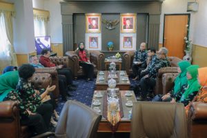 Read more about the article Pemprov Lampung Dukung Kehadiran Lembaga Akreditasi Rumah Sakit Damar Husada Paripurna untuk Tingkatkan Pemerataan Pelayanan dan Berorientasi Keselamatan Pasien
