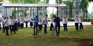 Read more about the article Gubernur Lampung Terbitkan Instruksi Korve 2026: ASN Wajib Bersih-Bersih Rutin, Dukung Gerakan ASRI Presiden