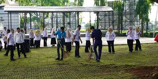 Read more about the article Gubernur Lampung Terbitkan Instruksi Korve 2026: ASN Wajib Bersih-Bersih Rutin, Dukung Gerakan ASRI Presiden