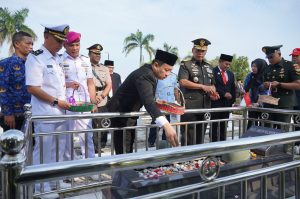 Read more about the article Upacara Ziarah di TMP Warnai Peringatan Hari Jadi ke-62 Provinsi Lampung