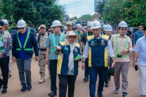 Read more about the article Lanjutkan Perbaikan Jalan Provinsi di Lampung Timur Tahun 2026, Pemprov Lampung Lakukan Groundbreaking Perbaikan di Ruas Jalan Jabung-SP Labuhan Maringgai Targetkan Kemantapan Jalan Provinsi Capai 97,82 persen