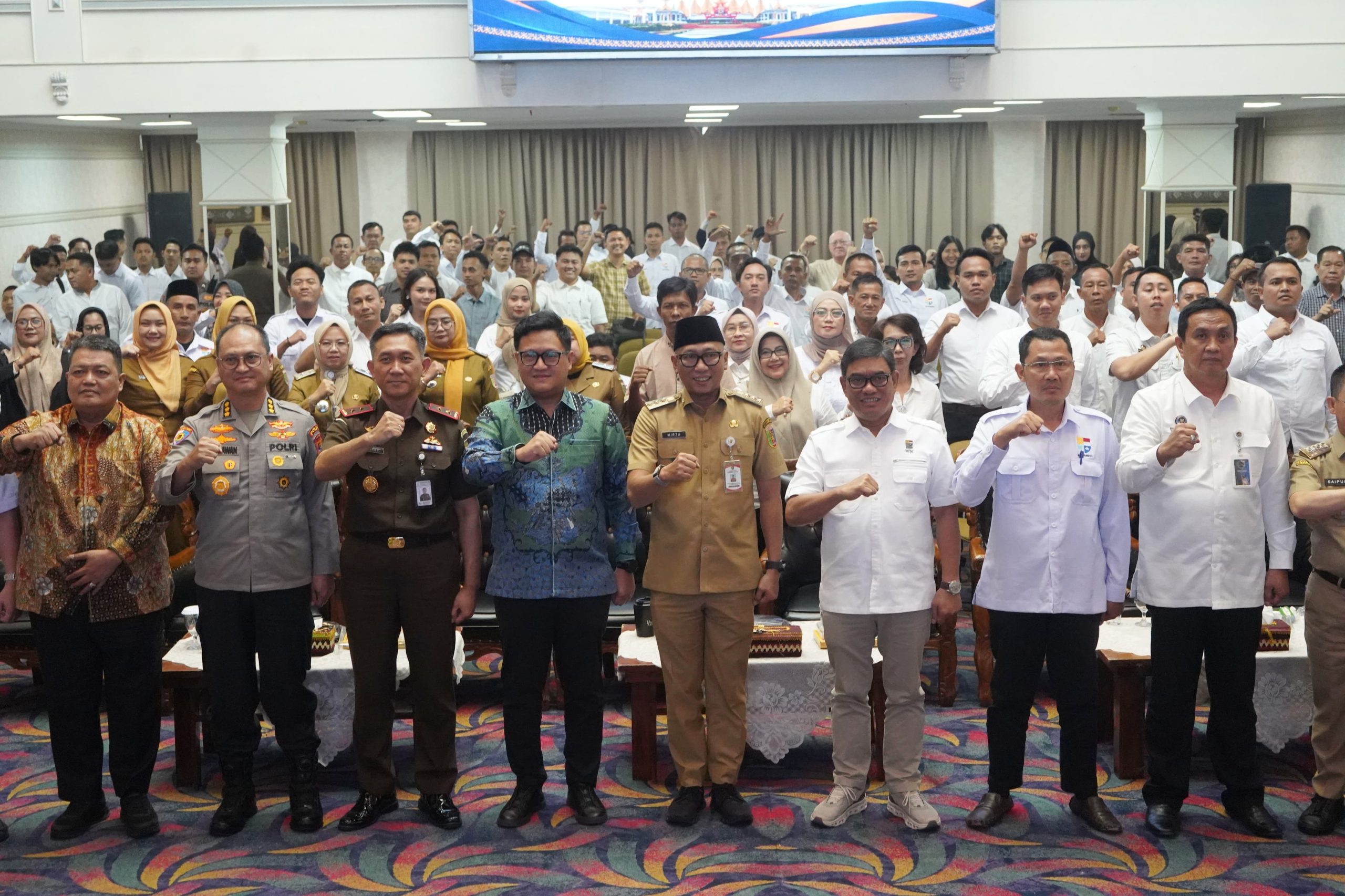 Read more about the article Gubernur Lampung Minta Program MBG Libatkan BUMDes dan UMKM Desa