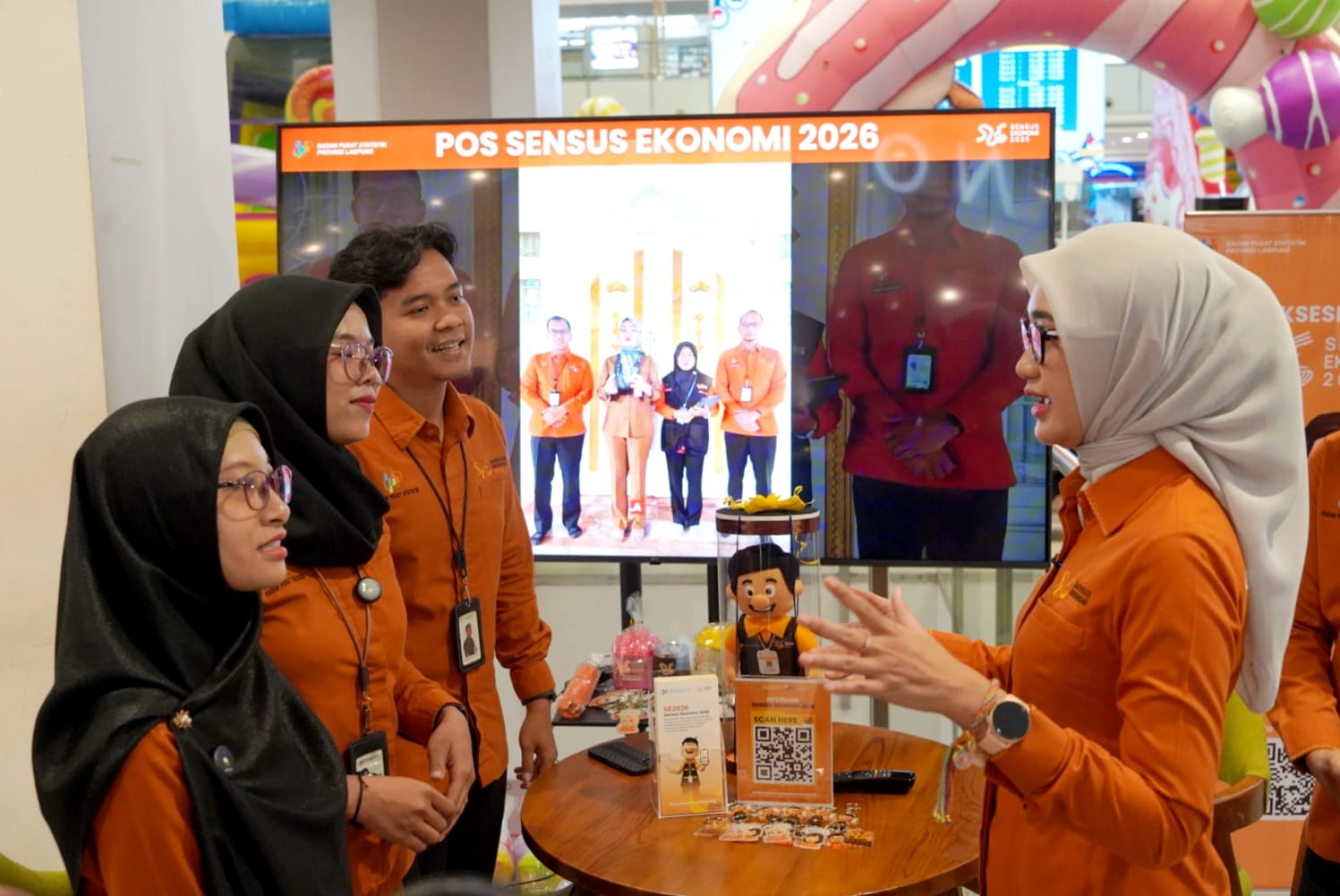 Read more about the article Wagub Lampung Dampingi Pendataan Sensus Ekonomi 2026, Ajak Masyarakat Dukung Data Berkualitas