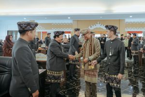 Read more about the article Hadiri Rapat Paripurna Istimewa DPRD Kabupaten Pesawaran dalam rangka peringatan Hari Jadi ke-19 Kabupaten Pesawaran, Gubernur Lampung Ajak Pesawaran Perkuat Kolaborasi dan Tingkatkan Kualitas SDM