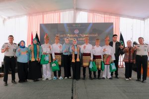 Read more about the article Peringati Hari Anak Nasional, Batin Wulan Kunjungi LPKA dan Salurkan Bantuan