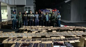 Read more about the article TIM SATGAS BKO PANGKALAN TNI AL LAMPUNG GAGALKAN PEREDARAN RIBUAN LITER MINUMAN KERAS ILEGAL DI PELABUHAN BAKAUHENI
