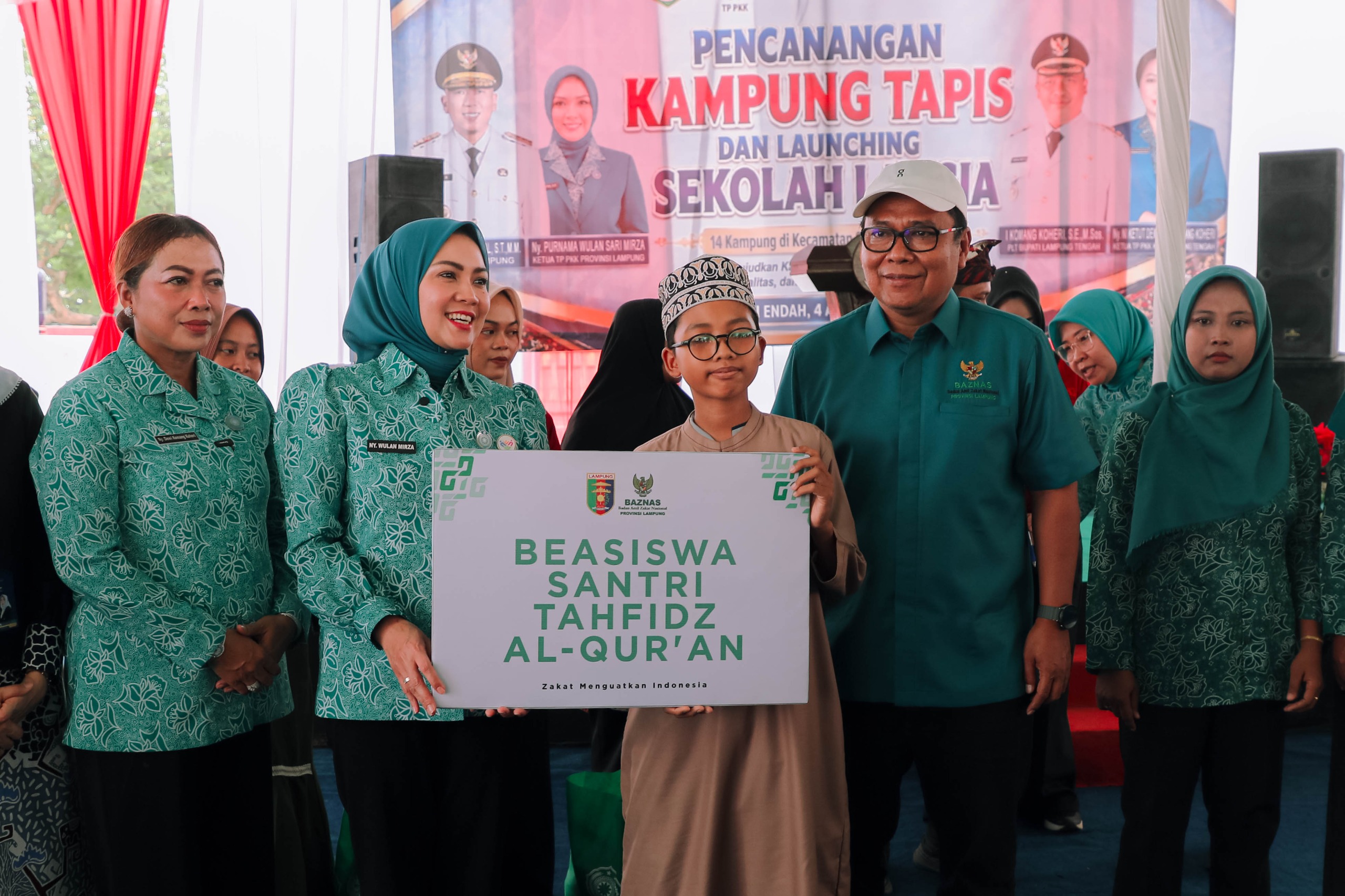 Read more about the article Canangkan Desa TAPIS dan Luncurkan Sekolah Lansia di Kampung Rukti Endah, Ketua TP PKK Lampung Dorong Pembangunan SDM Dimulai dari Desa