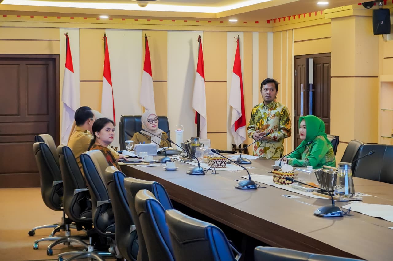 Read more about the article Pemprov Lampung Buka Kolaborasi Pengelolaan Sampah Pasar Untuk Hasilkan Pupuk Organik