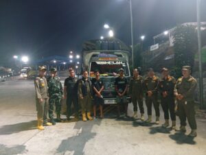 Read more about the article Jaga Pasokan Pangan, Satpol PP Provinsi Lampung dan Satgas TNI Pantau Pengiriman Gabah di Bakauheni