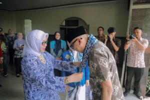 Read more about the article Buka Rakerda IV IWAPI Lampung, Gubernur Mirza Dorong Perempuan Jadi Penggerak Ekonomi Daerah