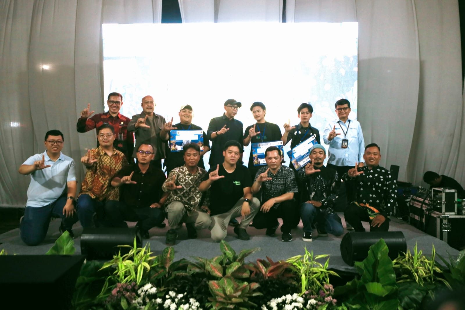 Read more about the article Gubernur Mirza Saksikan Adu Racik Barista Terbaik Lampung di Grand Final Fun Battle Coffee Festival Krakatau XXXV