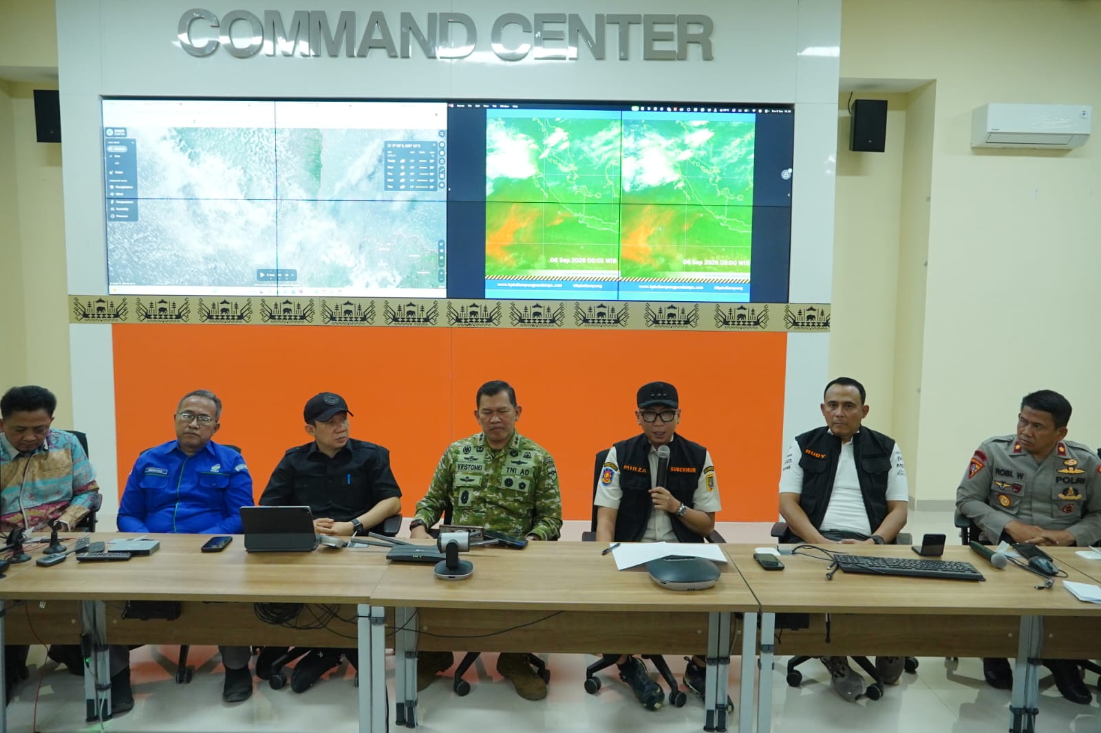 Read more about the article Gubernur Lampung Alihkan KBM ke Pembelajaran Daring, Antisipasi Dampak Abu Vulkanik Anak Krakatau