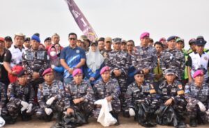 Read more about the article Lanal Lampung Bersama Masyarakat, Wujudkan Semangat “Aku Cinta Laut”
