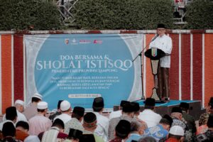 Read more about the article Pemprov Lampung Gelar Shalat Istisqa, Gubernur Mirza Ajak Masyarakat Perkuat Ikhtiar Hadapi Kemarau